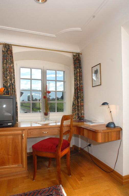 Hotel Gasthof Loewen Vaduz Exterior photo